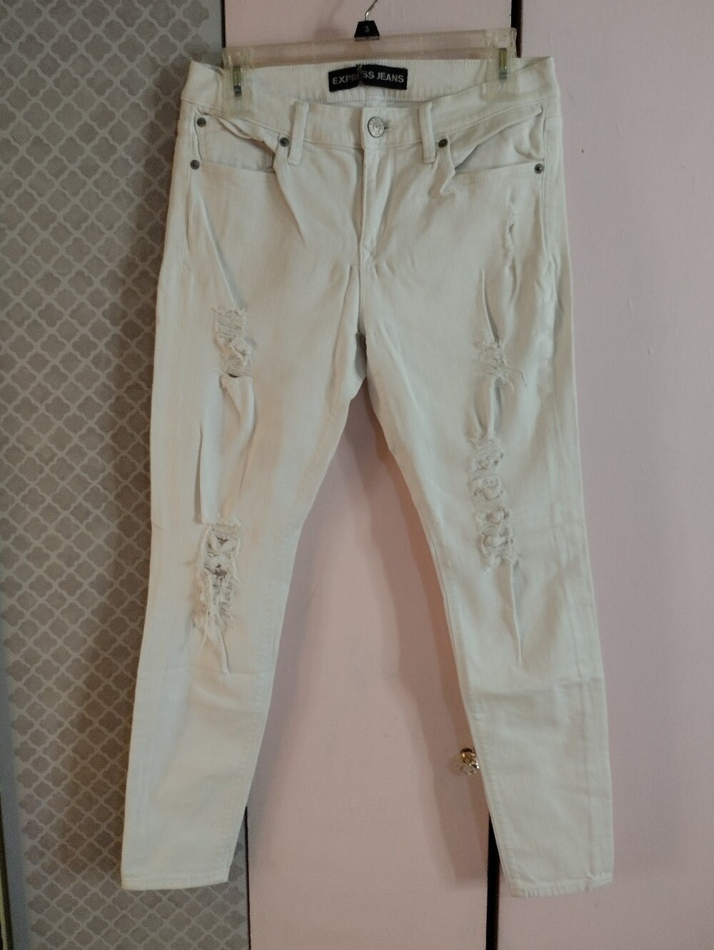Express White Distressed Women's Jeans